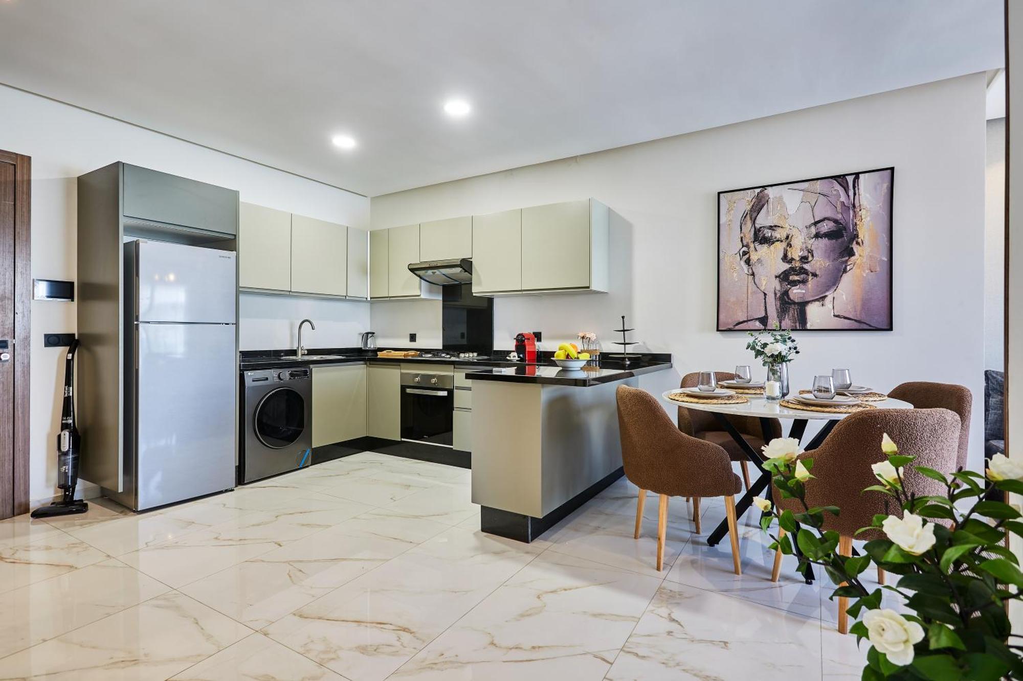 Sleek And Modern 2-Bed Unit In Downtown Casa Daire Kazablanka Dış mekan fotoğraf